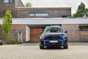 BMW X7 M50i 2019 года  (WW)